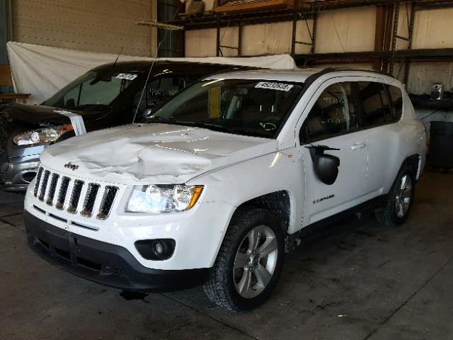 1J4NF1FBXBD222909 - 2011 JEEP COMPASS SP WHITE photo 2