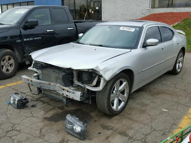 2B3CA5CT0AH129285 - 2010 DODGE CHARGER R/ SILVER photo 2