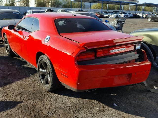 2C3CDYAG4EH294716 - 2014 DODGE CHALLENGER RED photo 3