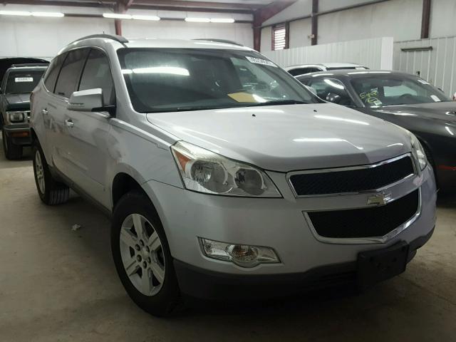 1GNKRGED8BJ239769 - 2011 CHEVROLET TRAVERSE L SILVER photo 1