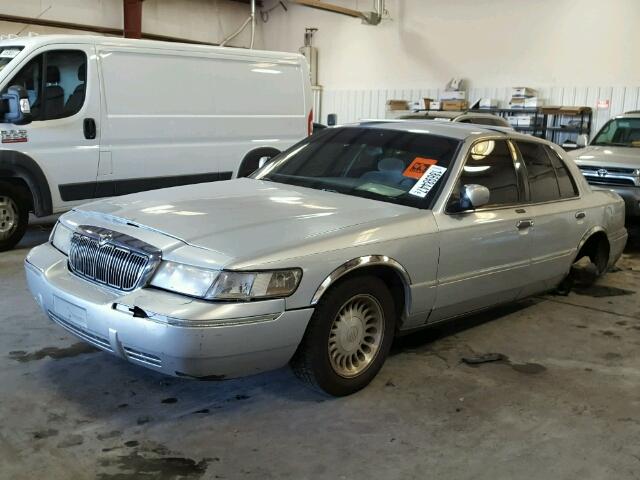 2MEFM75W7YX715552 - 2000 MERCURY GRAND MARQ SILVER photo 2