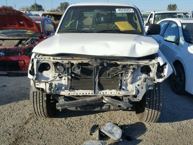 5TEGN92N84Z344663 - 2004 TOYOTA TACOMA DOU WHITE photo 9