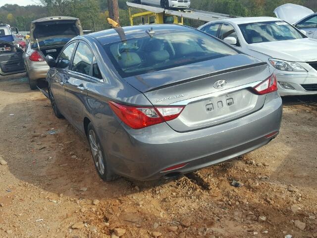 5NPEC4AC0DH644118 - 2013 HYUNDAI SONATA SE GRAY photo 3