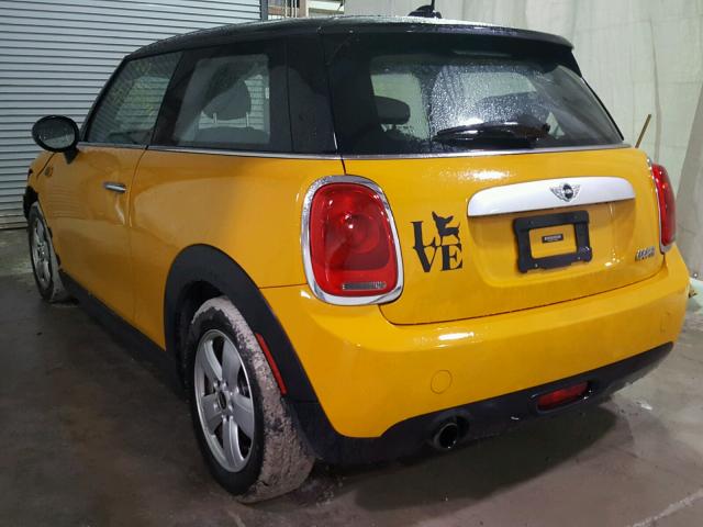 WMWXM5C51F3A04895 - 2015 MINI COOPER YELLOW photo 3