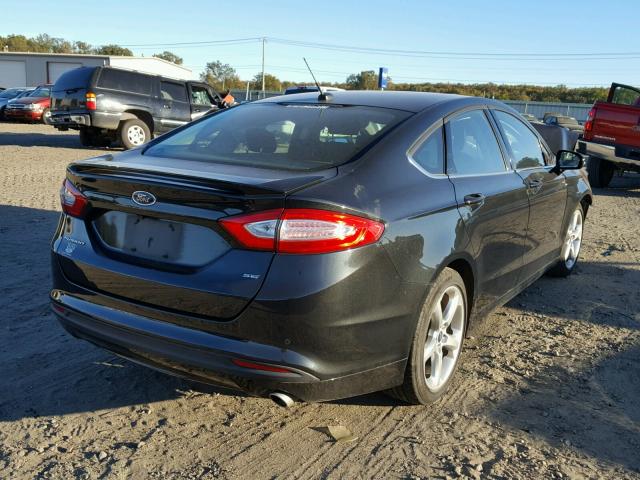 3FA6P0H75FR203097 - 2015 FORD FUSION SE BLACK photo 4