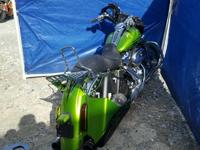 1HD1KBC15HB645644 - 2017 HARLEY-DAVIDSON FLHX STREE GREEN photo 4