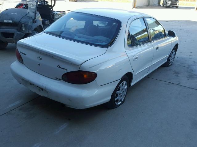 KMHJF35F4YU029129 - 2000 HYUNDAI ELANTRA WHITE photo 4