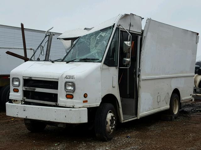 4UZA4FF45WC911613 - 1998 FREIGHTLINER CHASSIS WHITE photo 2