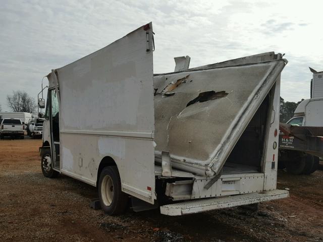 4UZA4FF45WC911613 - 1998 FREIGHTLINER CHASSIS WHITE photo 3