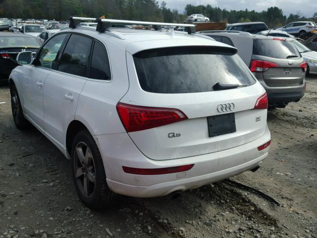 WA1LKAFP1AA070520 - 2010 AUDI Q5 PREMIUM WHITE photo 3