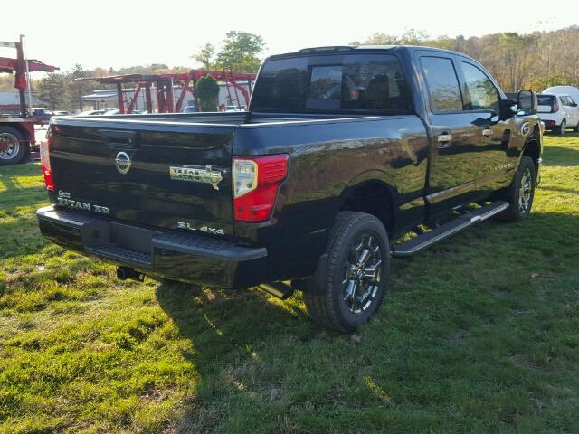 1N6BA1F46HN558565 - 2017 NISSAN TITAN XD BLACK photo 4