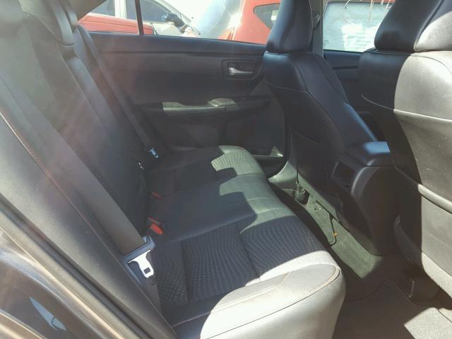 4T1BF1FKXFU951101 - 2015 TOYOTA CAMRY LE 灰色 照片 6