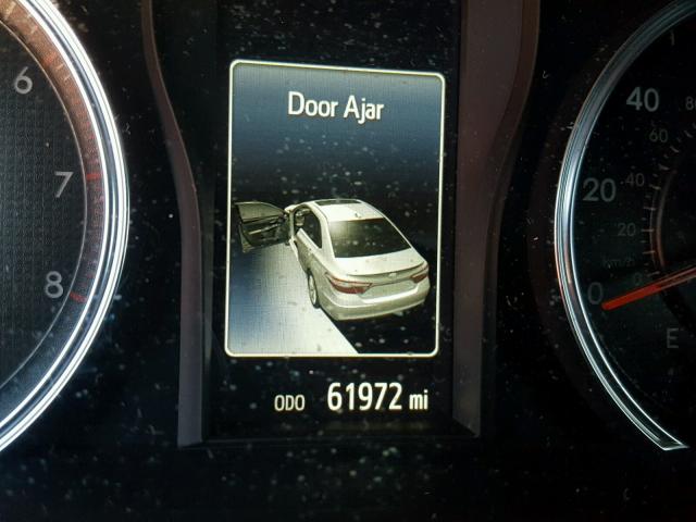 4T1BF1FKXFU951101 - 2015 TOYOTA CAMRY LE 灰色 照片 8