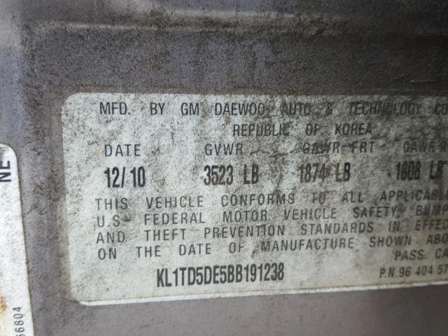 KL1TD5DE5BB191238 - 2011 CHEVROLET AVEO LS GRAY photo 10