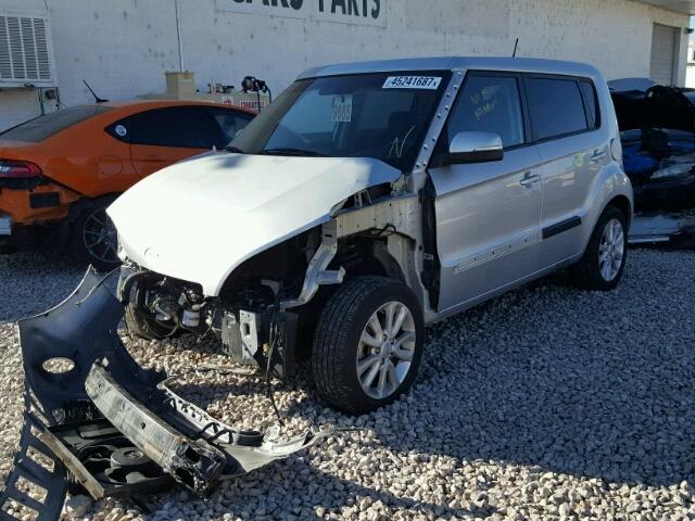 KNDJT2A65D7776728 - 2013 KIA SOUL SILVER photo 2