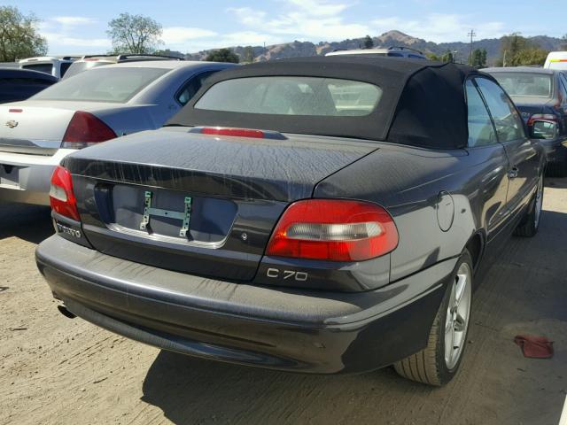 YV1NC53D71J016839 - 2001 VOLVO C70 TURBO BLACK photo 4