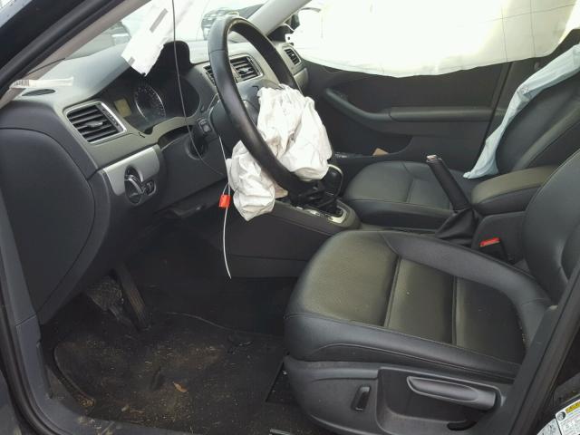 3VWDP7AJ6DM283162 - 2013 VOLKSWAGEN JETTA SE 黑色 照片 5