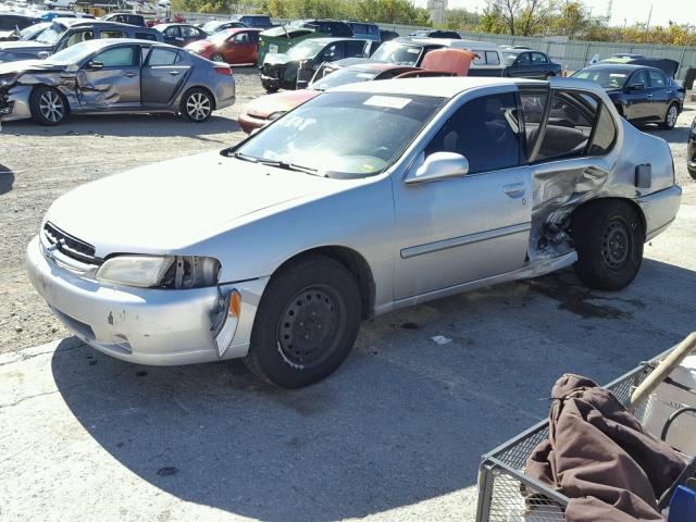 1N4DL01D5XC247698 - 1999 NISSAN ALTIMA XE SILVER photo 2