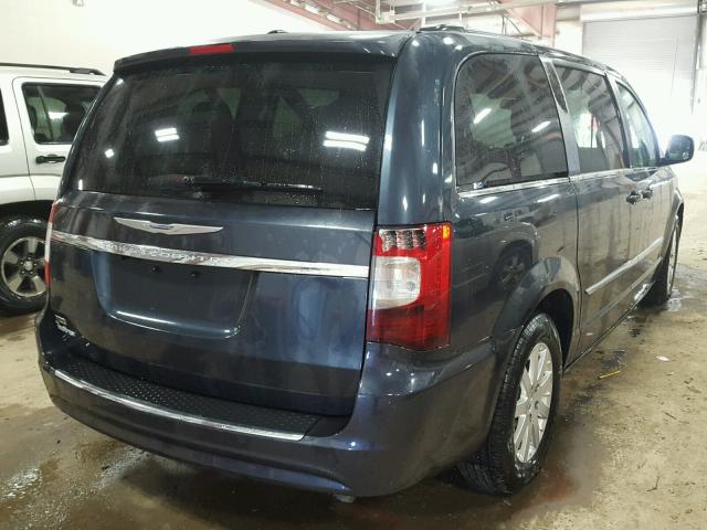 2C4RC1BG9DR779408 - 2013 CHRYSLER TOWN & COU BLUE photo 4