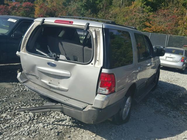 1FMRU15W24LA55774 - 2004 FORD EXPEDITION SILVER photo 4