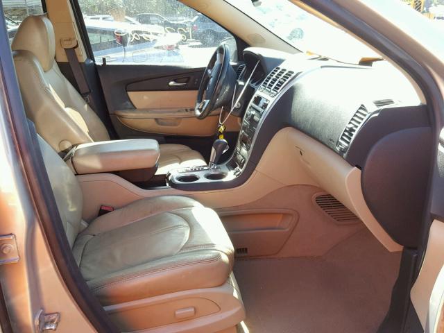 1GKLRMED5AJ130474 - 2010 GMC ACADIA SLT თაფლისფერი ფოტო 5