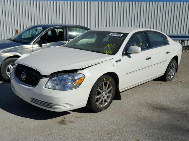 1G4HD57207U164097 - 2007 BUICK LUCERNE CX WHITE photo 2