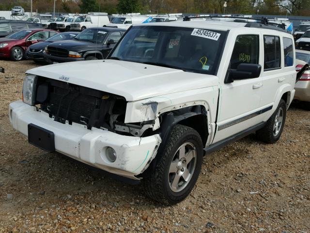 1J4RH4GKXAC157558 - 2010 JEEP COMMANDER WHITE photo 2