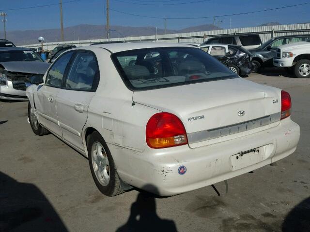 KMHWF35V4XA134654 - 1999 HYUNDAI SONATA GLS WHITE photo 3