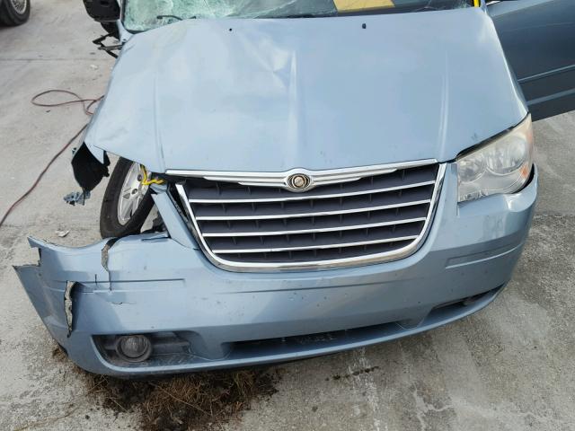 2A8HR54P88R621736 - 2008 CHRYSLER TOWN & COU BLUE photo 7