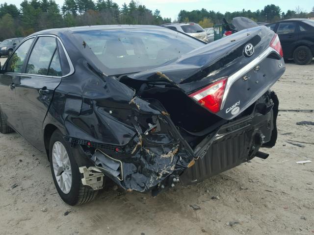 4T1BF1FK6GU239038 - 2016 TOYOTA CAMRY LE შავი ფოტო 9