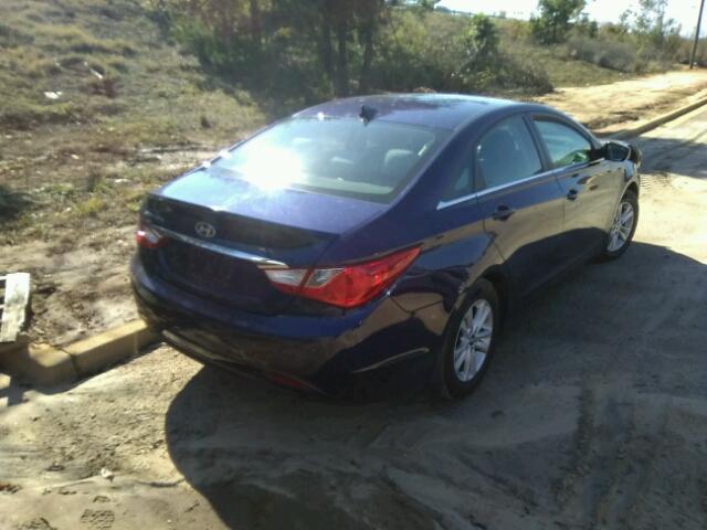 5NPEB4AC3DH572396 - 2013 HYUNDAI SONATA GLS BLUE photo 4