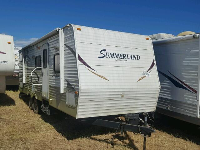 4YDT26727B3151174 - 2011 SPRI SUMMERLAND WHITE photo 1