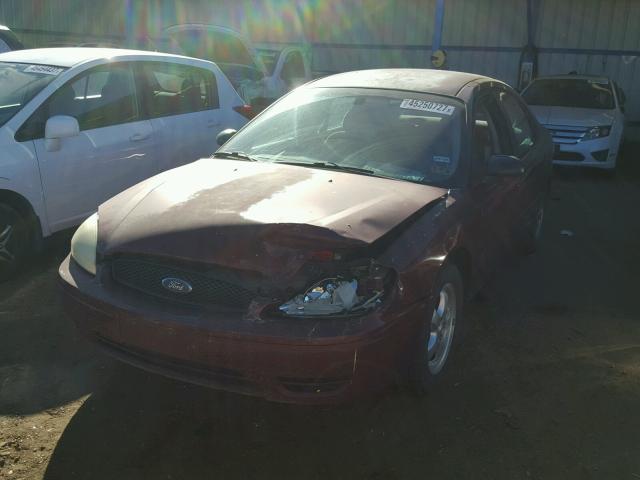 1FAFP53255A120397 - 2005 FORD TAURUS SE MAROON photo 2