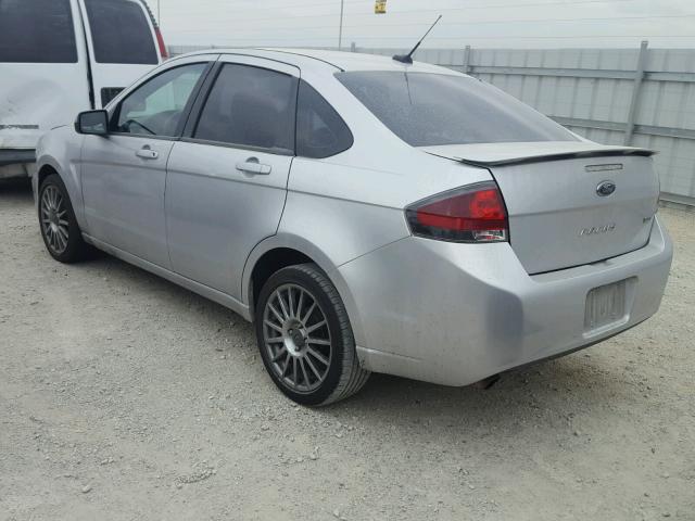 1FAHP3GN3AW232551 - 2010 FORD FOCUS SES SILVER photo 3