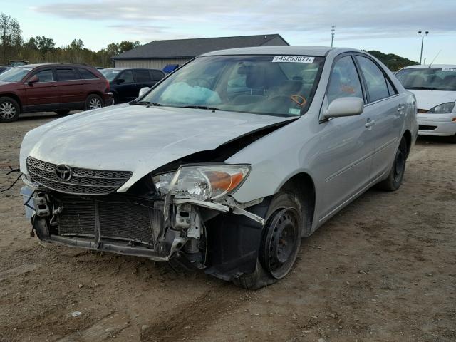 4T1BE32K63U146423 - 2003 TOYOTA CAMRY LE SILVER photo 2