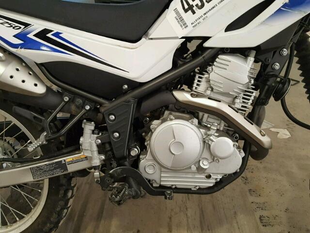 JYADG19E6CA008003 - 2012 YAMAHA XT250 WHITE photo 7