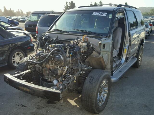 5TDBT44A76S275977 - 2006 TOYOTA SEQUOIA SR SILVER photo 2