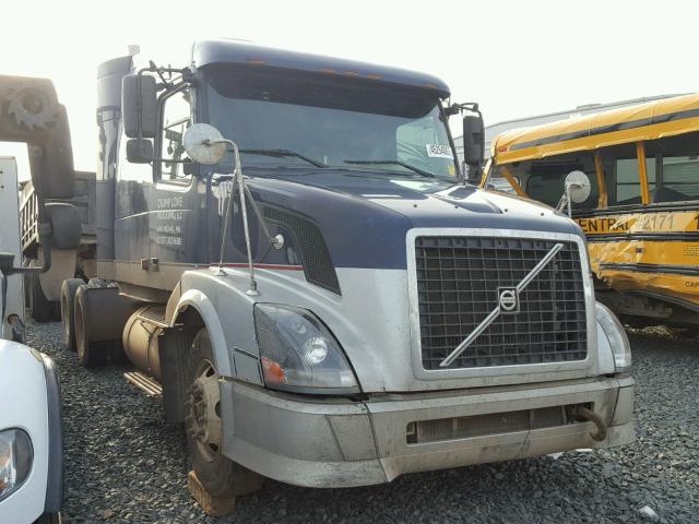 4V4NC9TJ16N419464 - 2006 VOLVO VN VNL BLUE photo 1