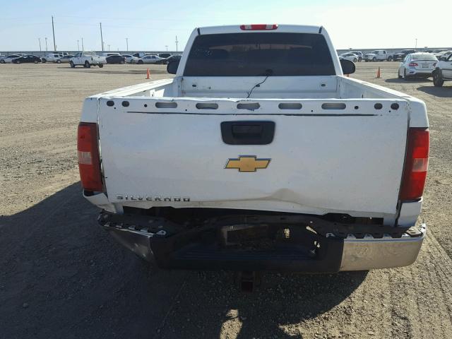 1GCHC44K19E105899 - 2009 CHEVROLET SILVERADO WHITE photo 9