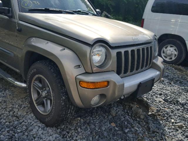 1J4GL38K04W194295 - 2004 JEEP LIBERTY RE TAN photo 9