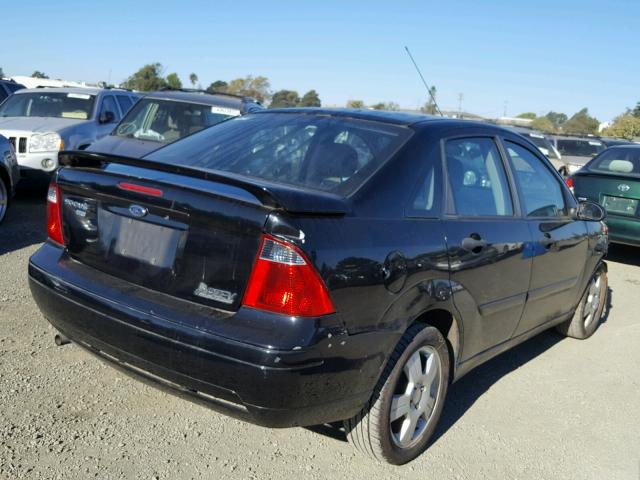 1FAHP34N67W278288 - 2007 FORD FOCUS ZX4 BLACK photo 4