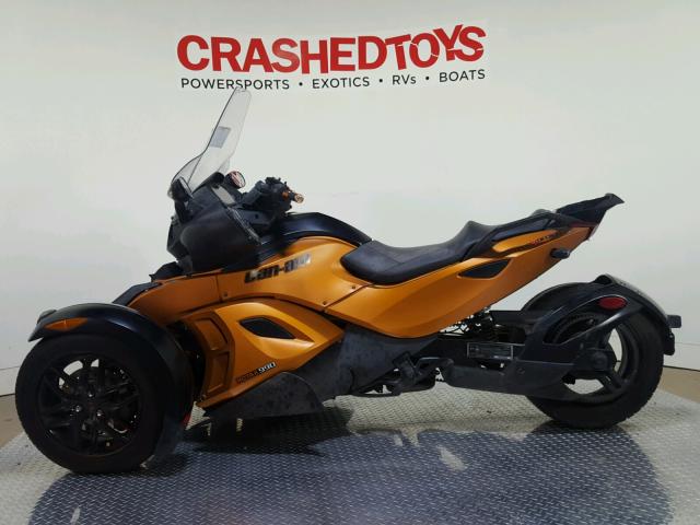 2BXJARA16BV000419 - 2011 CAN-AM SPYDER ROA TWO TONE photo 5