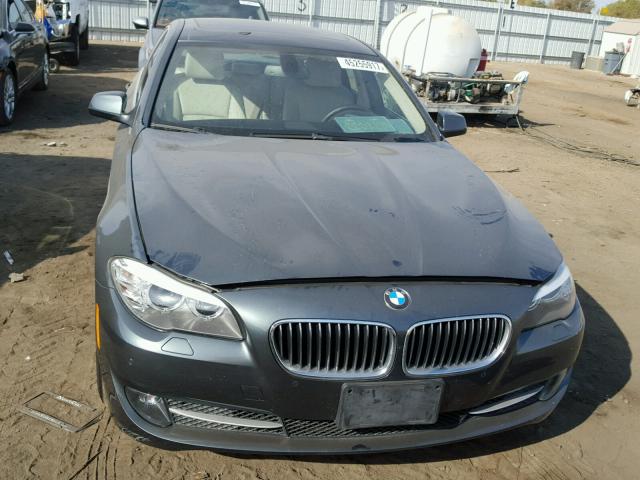 WBAFR1C5XBC751019 - 2011 BMW 528 I GRAY photo 9