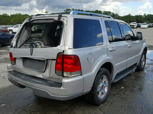 5LMEU68H05ZJ09951 - 2005 LINCOLN AVIATOR 银色 照片 4