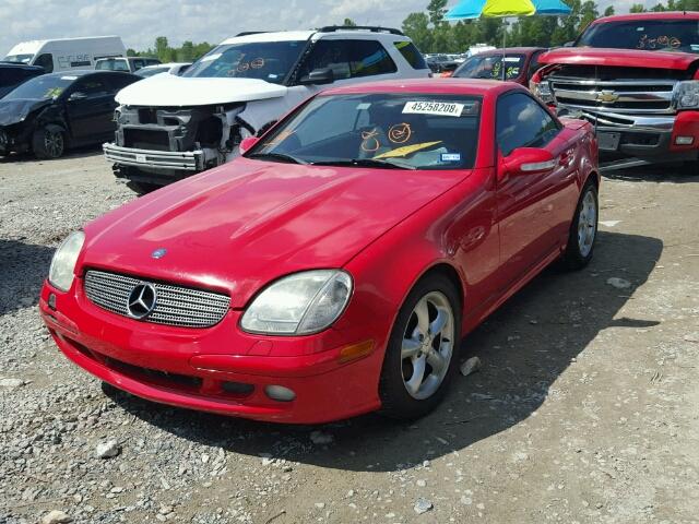 WDBKK65F33F284470 - 2003 MERCEDES-BENZ SLK 320 RED photo 2