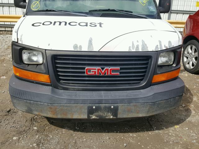 1GTFG15X041229246 - 2004 GMC SAVANA G15 WHITE photo 7