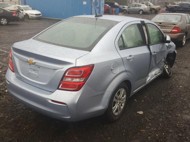 1G1JB5SG6J4124346 - 2018 CHEVROLET SONIC LS 灰色 照片 4