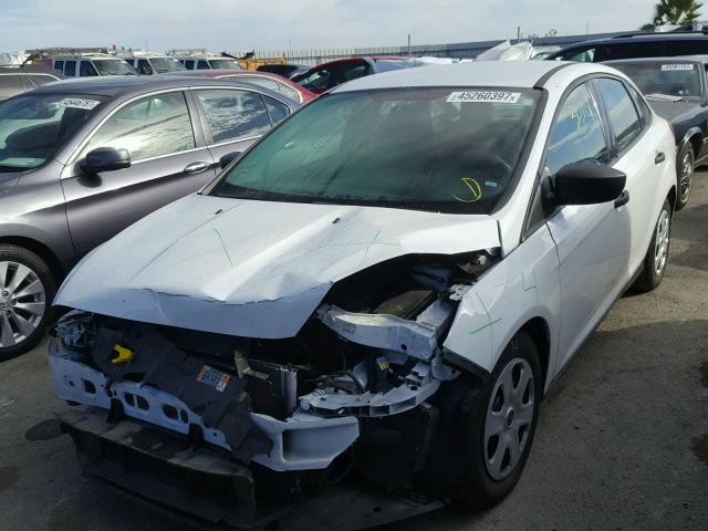 1FADP3E28FL370294 - 2015 FORD FOCUS S WHITE photo 2