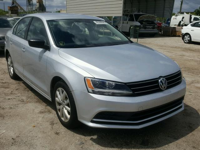 3VWD17AJ8FM251477 - 2015 VOLKSWAGEN JETTA SE SILVER photo 1