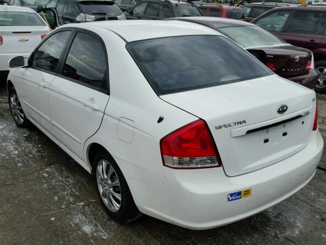 KNAFE221295612808 - 2009 KIA SPECTRA EX WHITE photo 3